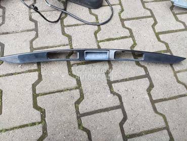 Lajsna na gepek vratima za Peugeot 207