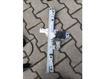 Prednji levi podizac ELEKTRO za Peugeot 207