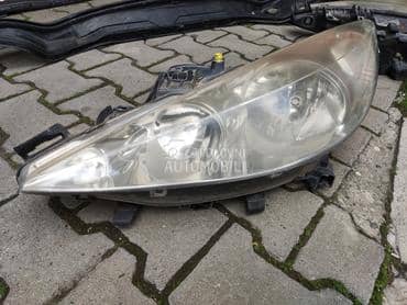 Levi far za Peugeot 207