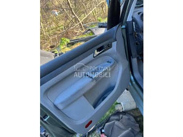 Tapaciro vrati za Volkswagen Caddy, Touran od 2004. do 2015. god.