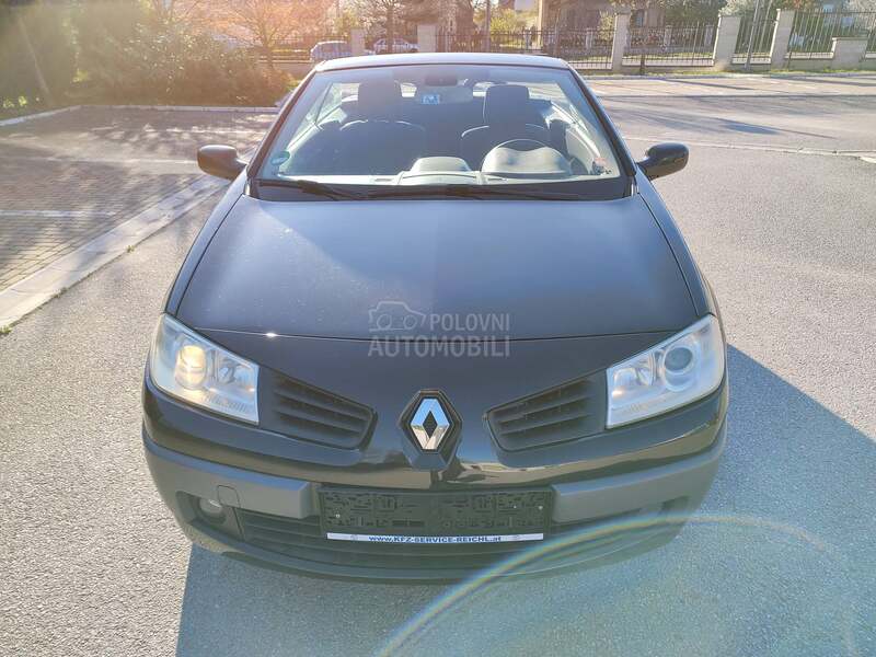 Renault Megane 1.6 2005. god. -  kompletan auto u delovima