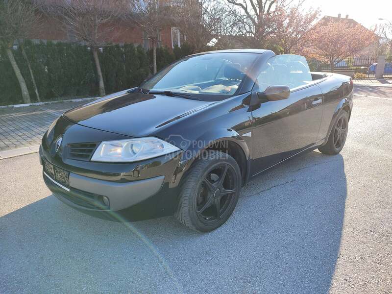 Renault Megane 1.6 2005. god. -  kompletan auto u delovima