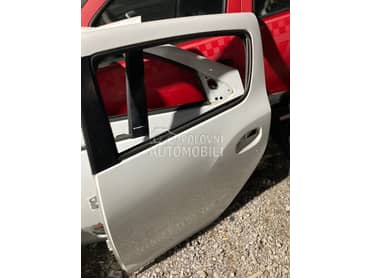 zadnja leva vrata za Dacia Stepway od 2013. do 2020. god.