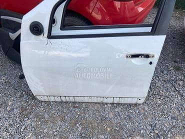 prednja leva vrata za Dacia Sandero od 2008. do 2012. god.