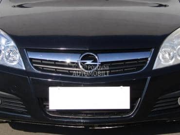 Prednji branik za Opel Signum od 2005. do 2008. god.