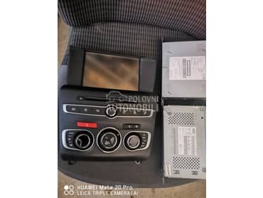 Fabricka multimedija za Citroen C4, DS4