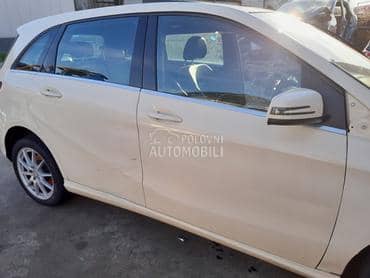 Auto stakla desna za Mercedes Benz B 150, B 170, B 180 ... od 2011. do 2019. god.