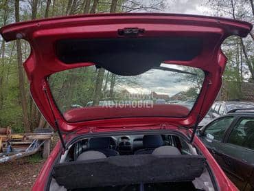 daska gepeka za Peugeot 206
