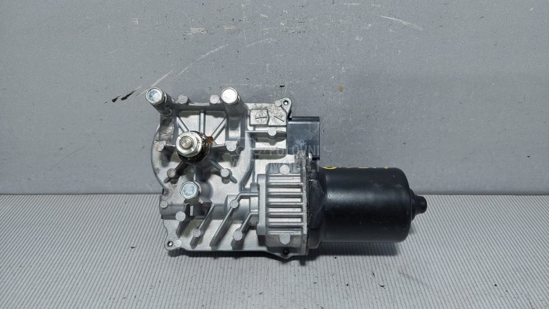 MOTORIC PREDNJEG BRISACA