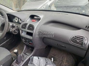 delovi enterijera za Peugeot 206