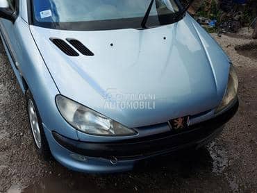 prednji branik Eyl boja za Peugeot 206