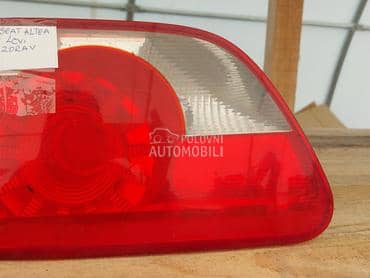 17.STOP SVETL0 LEVO za Seat Altea za 2004. god.