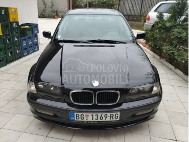 BMW 320 -  kompletan auto u delovima