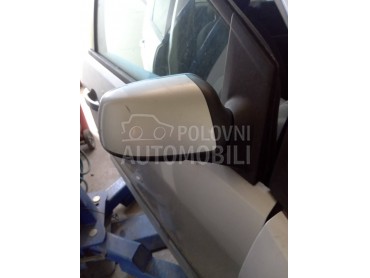 Desni retrovizor za Ford Focus od 2004. do 2007. god.