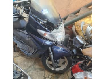 Suzuki Burgman 400 delovi