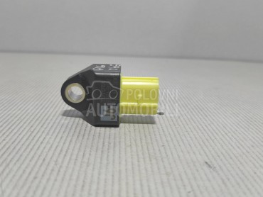 SENZOR AIRBAGA za Toyota Hilux