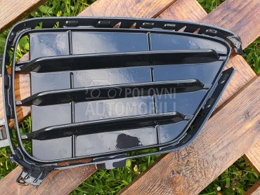 rešetka branika desna za BMW X4