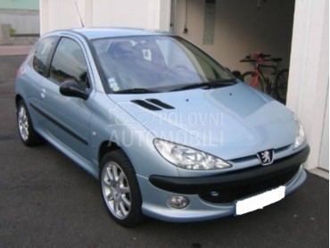 Peugeot 206 1.1i -  kompletan auto u delovima