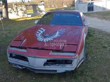 Razni delovi za Pontiac Firebird od 1982. do 1990. god.