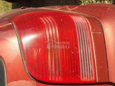 stop svetlo w v polo za Volkswagen Polo od 1996. do 2002. god.