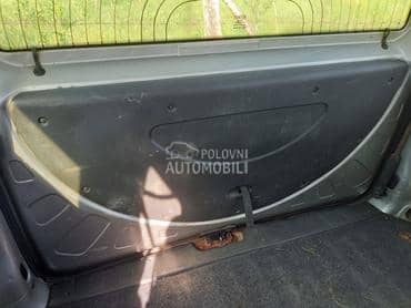 Tapacir gepek vrata za Fiat Doblo