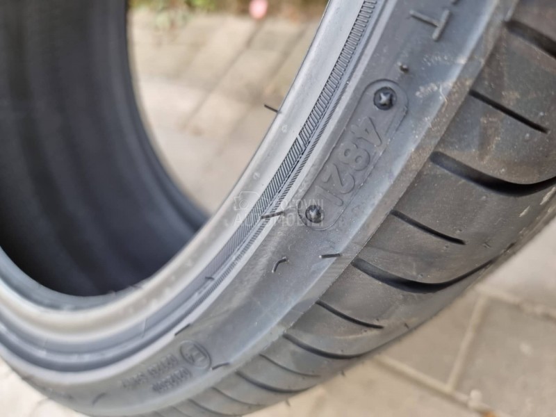 Triangle 255/30 R20 Letnja