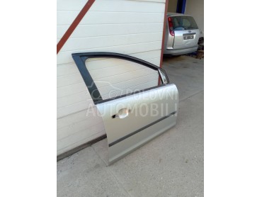 Prednja desna vrata za Ford Focus od 2004. do 2007. god.
