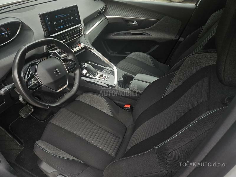 Peugeot 3008 STYLE 1.5H 130 AT8
