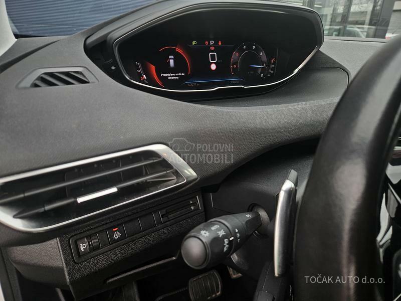 Peugeot 3008 STYLE 1.5H 130 AT8