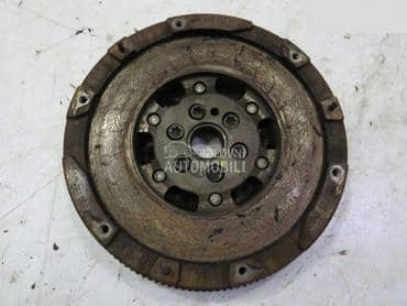 Plivajući zamajac za Opel Corsa E od 2014. do 2019. god.