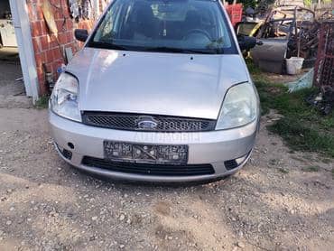 prednja maska za Ford Fiesta od 2002. do 2005. god.