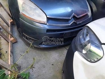 Prednji branik za Citroen C4 Grand Picasso od 2004. do 2008. god.