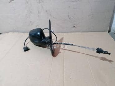 39.Suvozacev, desni retrovizor za Volkswagen Jetta od 1998. do 2005. god.