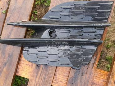 rešetka maglenke a213 AMG za Mercedes Benz E Klasa