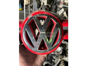 Maska crvena za Volkswagen Golf 4