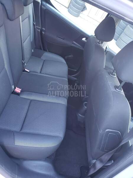 Peugeot 207 1.4 hdi 5 vr