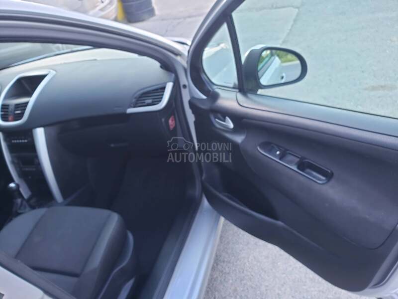 Peugeot 207 1.4 hdi 5 vr