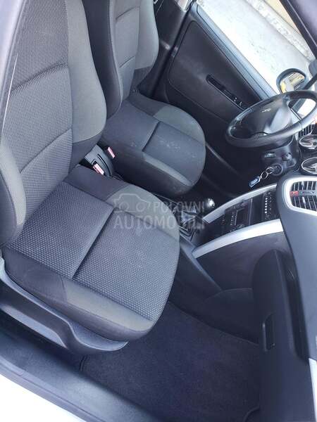 Peugeot 207 1.4 hdi 5 vr