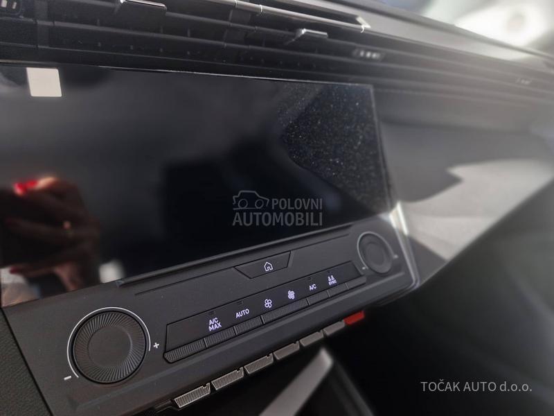 Peugeot 308 Style 1.5H 130 AT