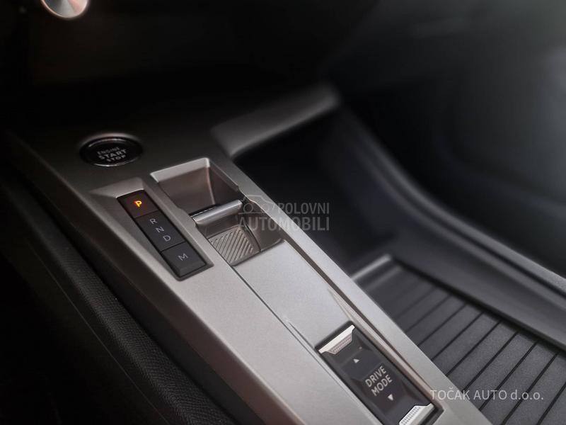 Peugeot 308 Style 1.5H 130 AT