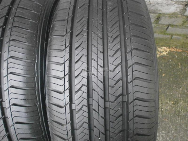 Maxxis 215/55 R17 Sve sezone