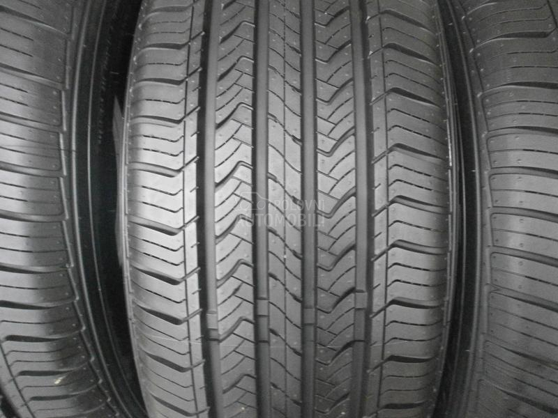 Maxxis 215/55 R17 Sve sezone