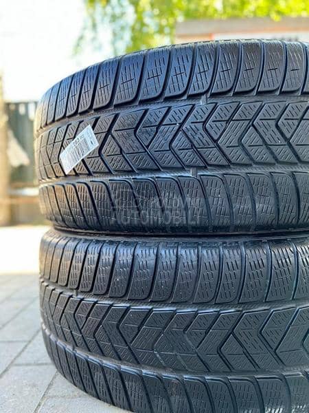 Pirelli 255/40 R21 Zimska