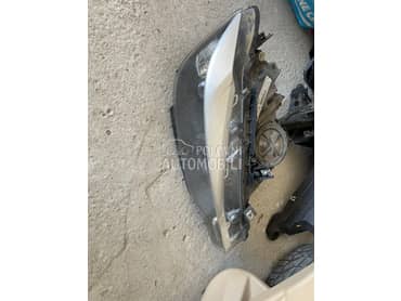 desni far F30 za BMW 320 od 2012. do 2016. god.