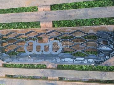 unutrašnja maska za Audi Q3