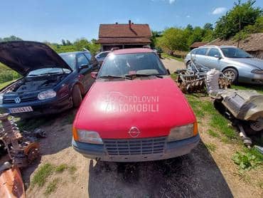 farovi za Opel Kadett od 1985. do 1992. god.