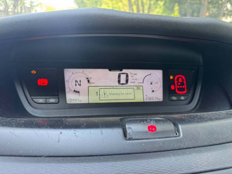 Citroen C4 Picasso 1.6 HDI 2008. god. -  kompletan auto u delovima