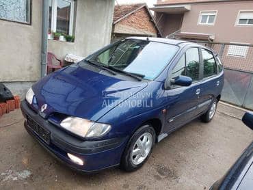 Renault Scenic -  kompletan auto u delovima