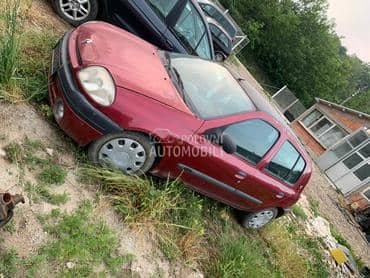 Renault Clio 1,9 DCI -  kompletan auto u delovima