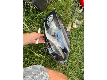 Far desni za Volkswagen Polo od 2010. do 2014. god.